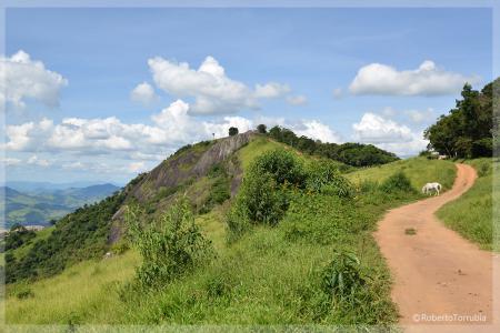 Pico do Machadão - Paraisópolis MG - Serra da Mantiqueira - Foto: Roberto Torrubia 