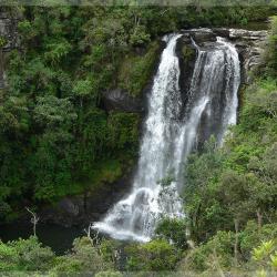 Cachoeira dos Garcias - Aiuruoca MG - Foto: Roberto Torrubia